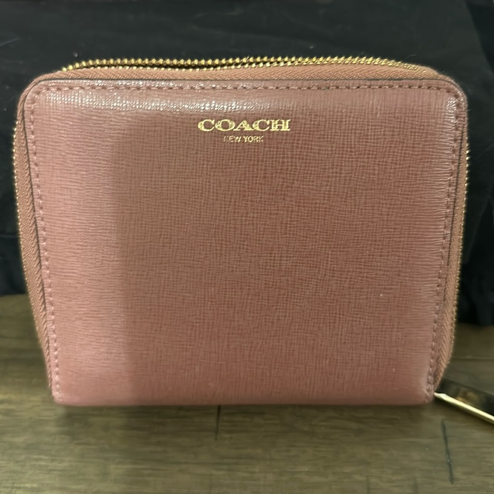 COACH zip wallet